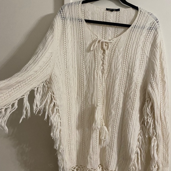 Love Same Fringe Sweater Size Large - Picture 3 of 6